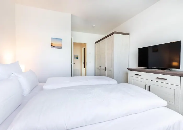 Ostseeallee Ostseeallee 3-28 4*